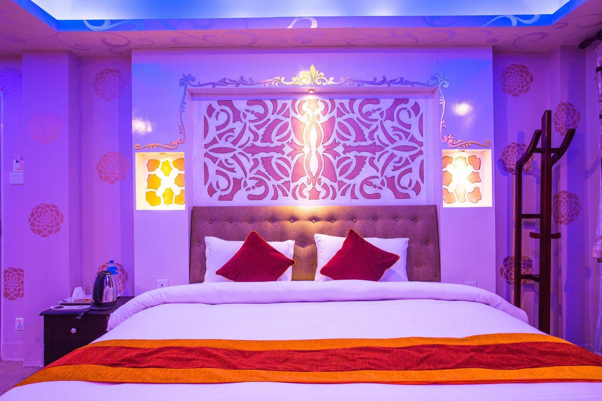 Hotel Nepal Tara Kathmandu Exterior photo